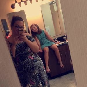 Meet your Posher, Katie alice